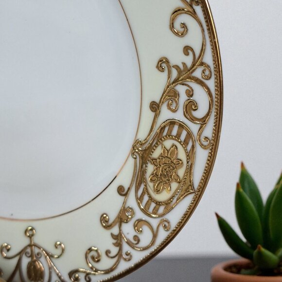 Set of Four Noritake CHRISTMAS BALL 43061/175 Bread & Butter Plates - Picture 6 of 8